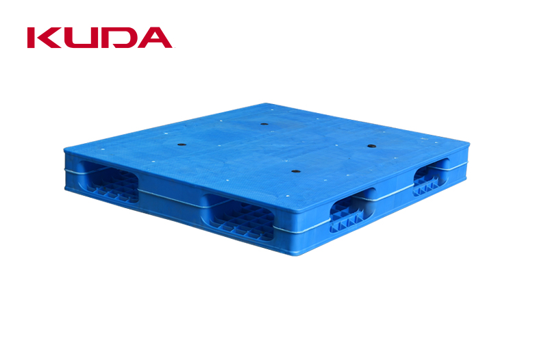 Application of double-sided plastic pallets